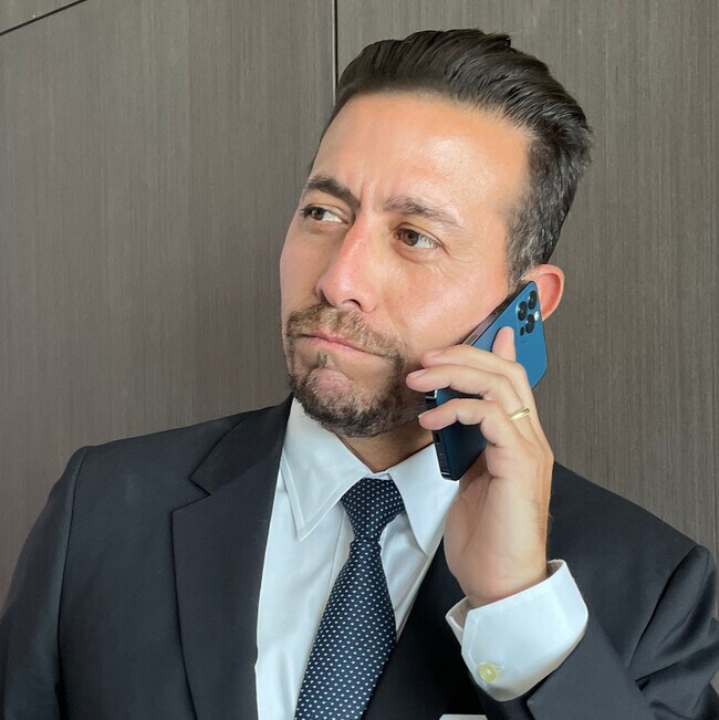 Agent Photo