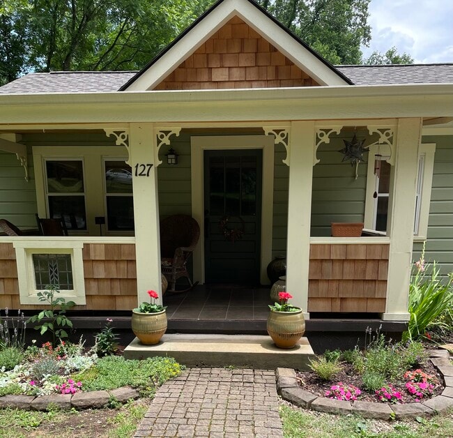 Covered front porch entrance