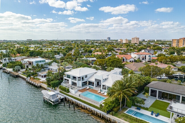 Aerial view of large luxury homes with pools in Keystone Point.