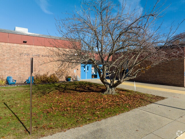 editorial
Stony Lane Elementary School is a highly rated, public school located in N. Kingstown.