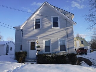 11 Pierce St Unit 1, Orono, ME 04473