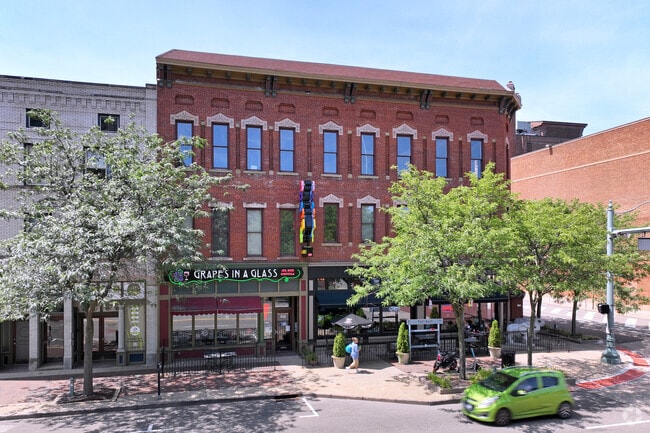 Downtown Canton features excellent dining options including Grapes in a Glass Bar.
