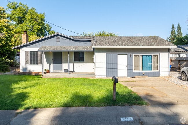 Homes in Kutras range from $300,000 to $600,000.