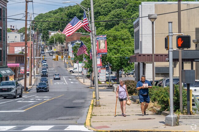 Ample sidewalks make Lawtons Hill a great place for a stroll.