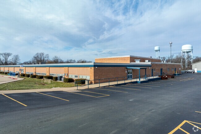 J.L. Hensey Elementary School is located in Washington, IL.