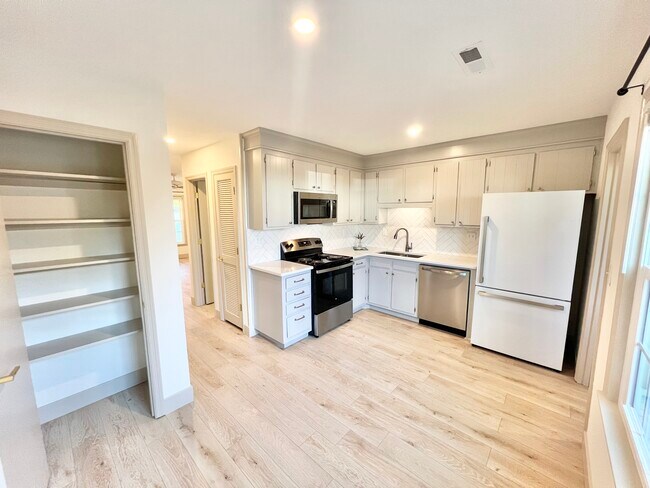 Kitchen/Dining