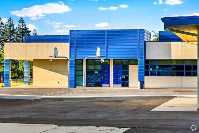 Emile J Ross Middle School in Hughson, Ca has an excellent sports program.