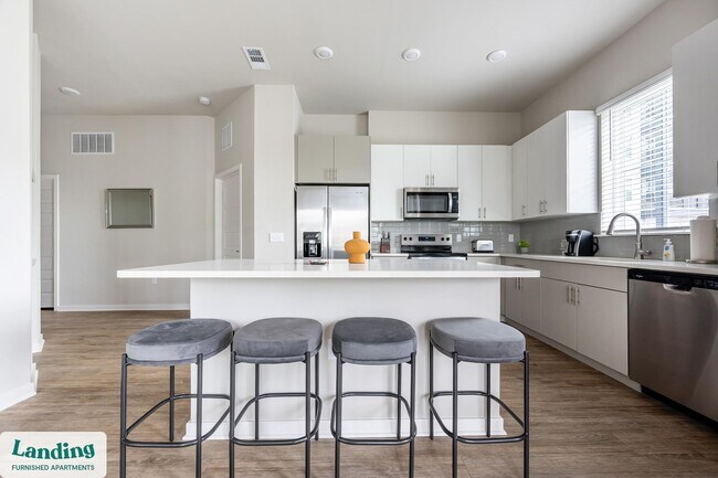 4902 Cosmos Cir unit 216, Wimauma, FL 33598 - photo 4