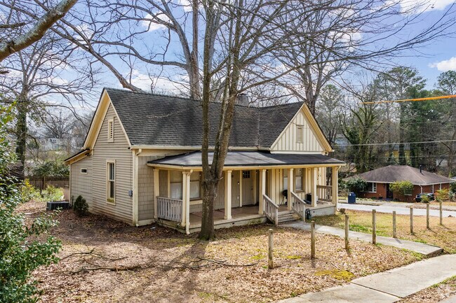 Much of the historic architecture of Semmes Park, like Ranches, is still preserved within the neighborhood.