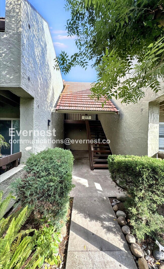 277 Tradewinds Dr Unit flr 1 unit 10, San Jose, CA 95123