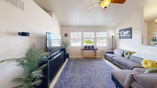 1352 N Blue Lake Ln, Pueblo, CO 81007 - photo 2