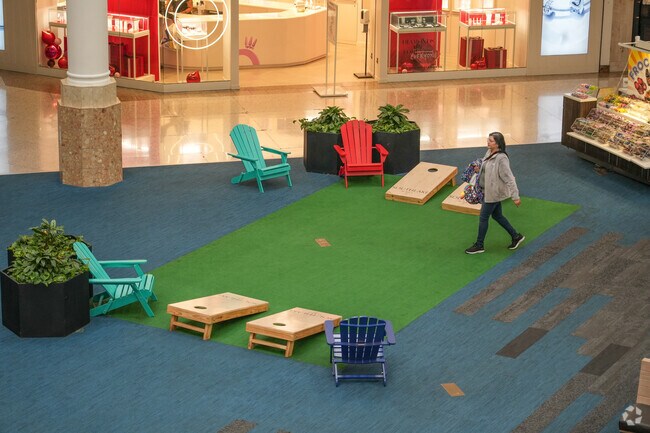 Southlake Mall has common areas for families to pass the time.