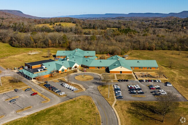 Kids are challenged to excel at Jasper Elementary School.