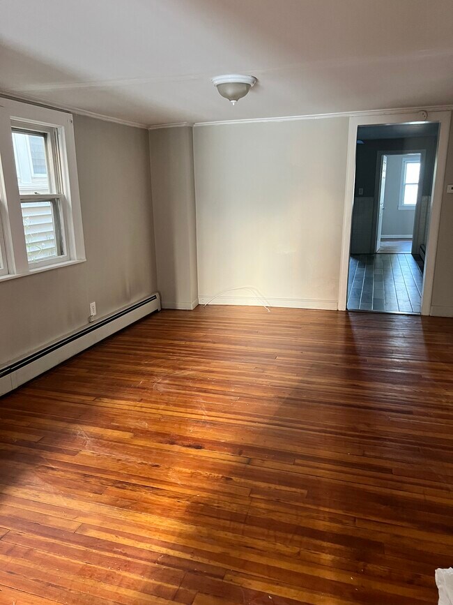 2428 3rd Ave unit 1, Watervliet, NY 12189 - photo 2