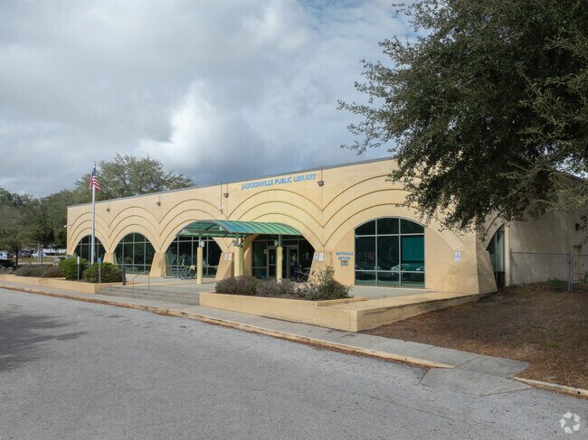 The Web West Connect Library offers meeting and study rooms for the public.