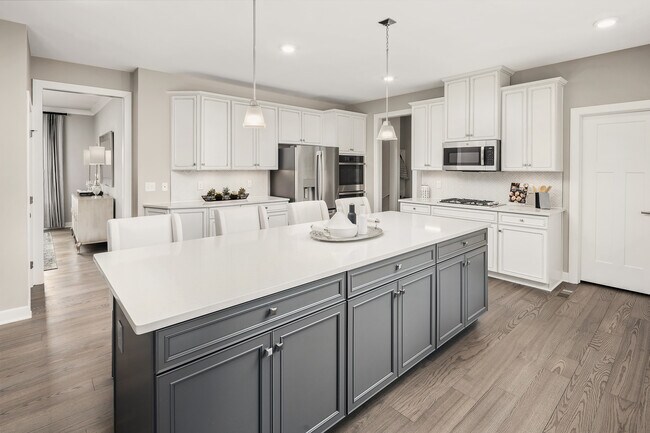 3 Glacier Way unit 36142938, Pittstown, NJ 08867 - photo 2