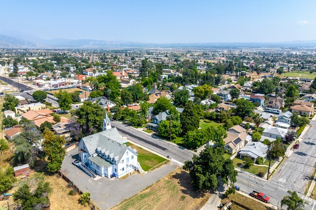 The Highland Historic District neighborhood showcases its charm and character from a captivating aerial perspective.