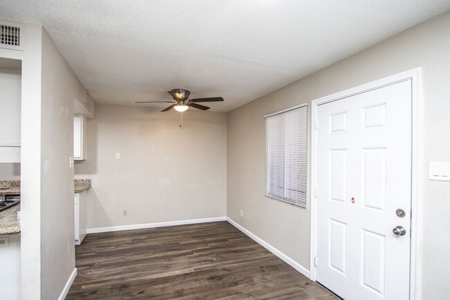 3943 W Reade Ave, Phoenix, AZ 85019 - photo 4