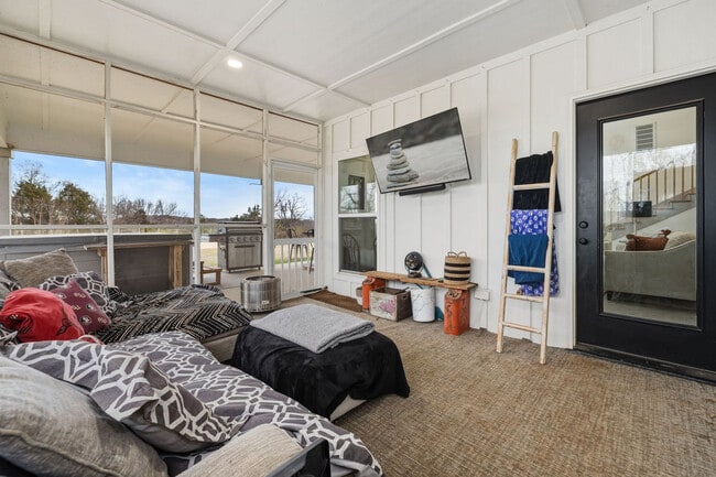 149 NW Campbell Loop unit ID1371145P, Fayetteville, AR 72701 - photo 5