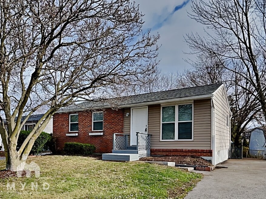 6200 Maple Canyon Ave, Columbus, OH 43229 - photo 1