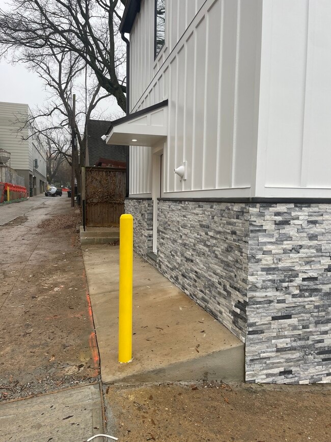 4621 42nd St NW unit House, Washington, DC 20016 - photo 2