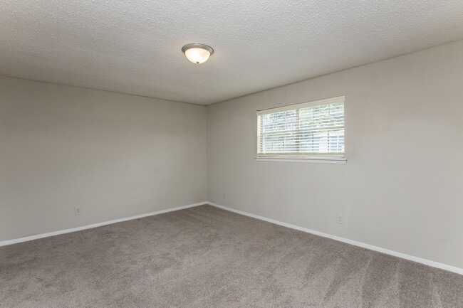 The Park at Palatine, College Park, GA 30349 - photo 4