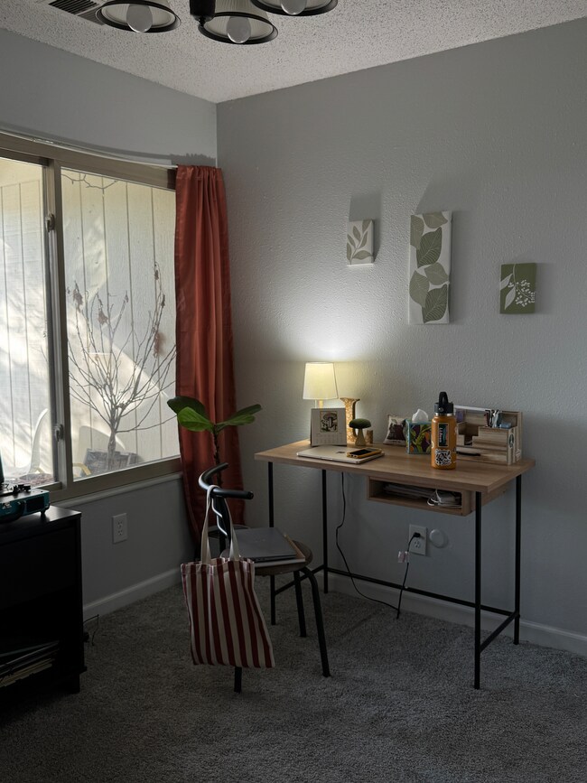 1479 Cliff Ct unit 1479 Cliff Court Uni, Columbus, OH 43204 - photo 3