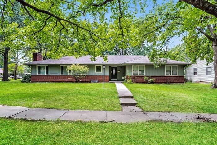 10509 E 82nd St, Raytown, MO 64138 - photo 1