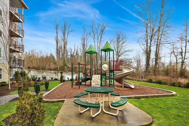 Tremezzo North, Bellingham, WA 98226 - photo 6