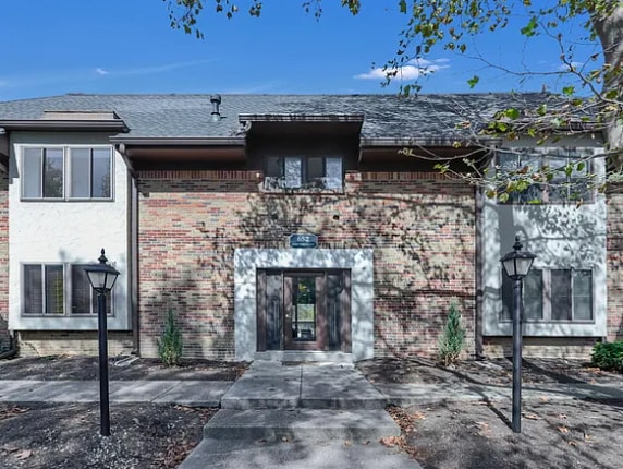 652 Olde Towne Ave unit 9, Columbus, OH 43214 - photo 3