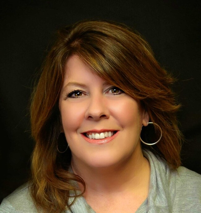 Julie Stolicker