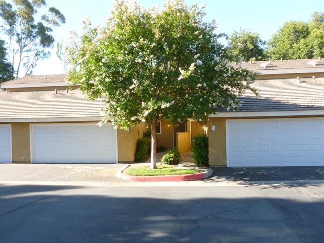 8324 Vineyard Ave unit B, Rancho Cucamonga, CA 91730 - photo 5