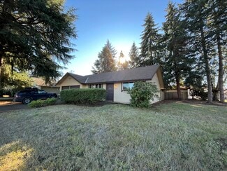 1814 Parliament St, Eugene, OR 97405