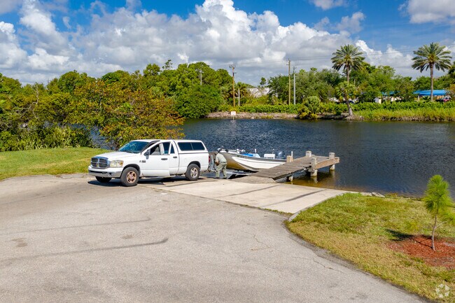 The nearby Pioneer Canal Park has a boat ramp for Renaissance Commons residents to use.