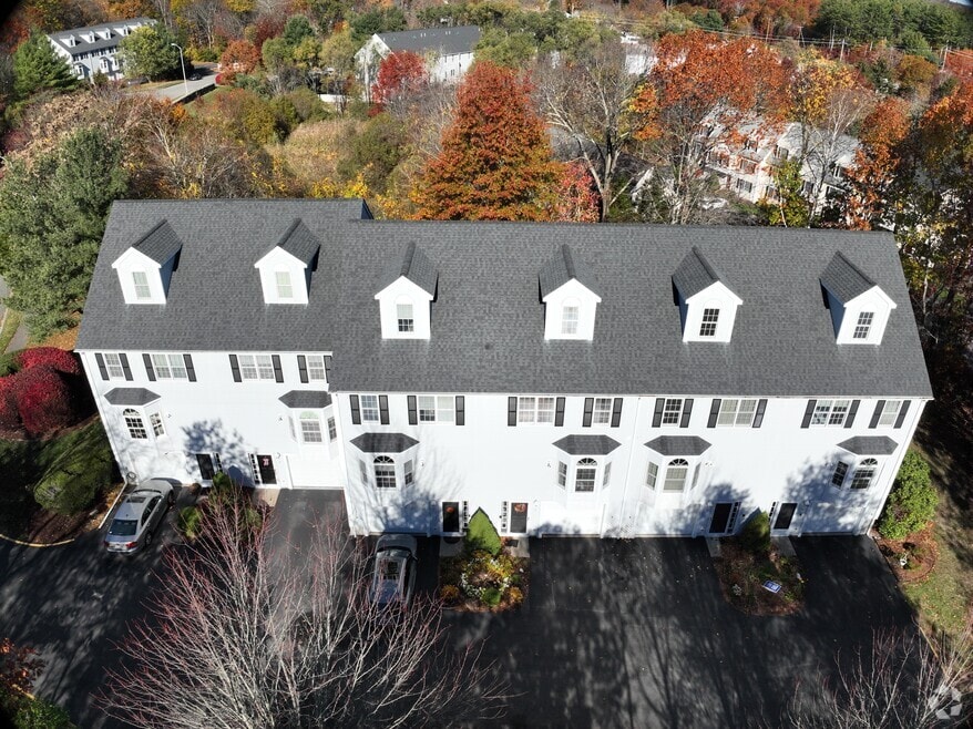 9 Sunnyside Dr unit 9, Plainville, MA 02762 - photo 2