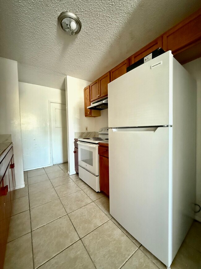 6720 46th Ave W unit B, Bradenton, FL 34210 - photo 7