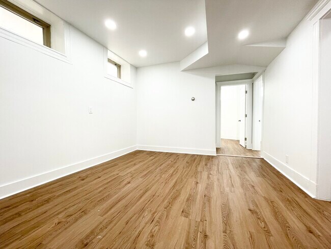 5 Wood St unit 14, Cambridge, MA 02140 - photo 7