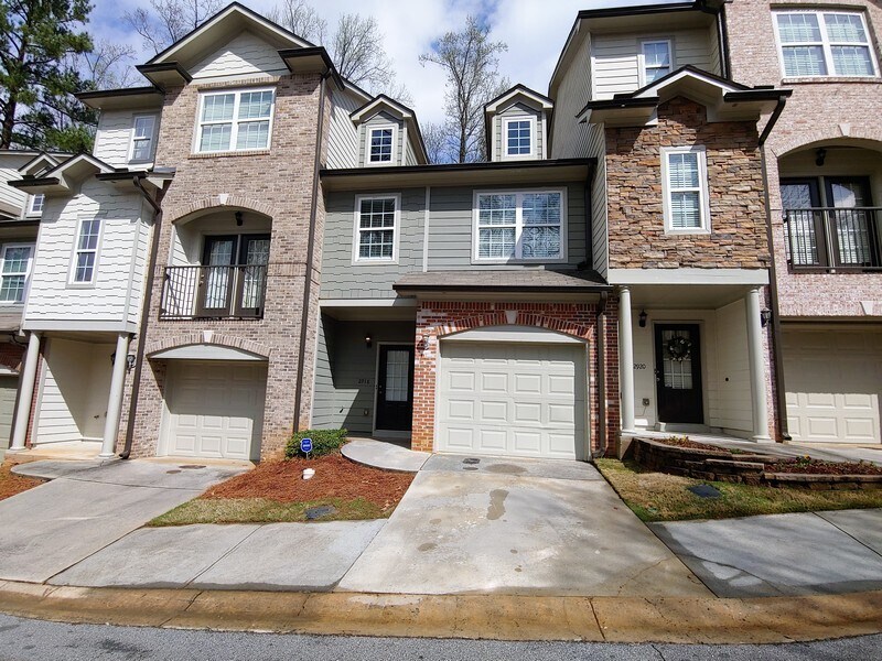 2918 Ashlyn Pointe Dr, Atlanta, GA 30340 - photo 1