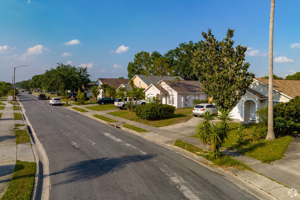 About Boggy CreekTaft Schools, Demographics, Things to Do