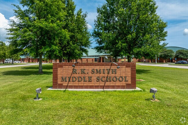 RK Smith Middle School supports student growth through learning and teamwork.