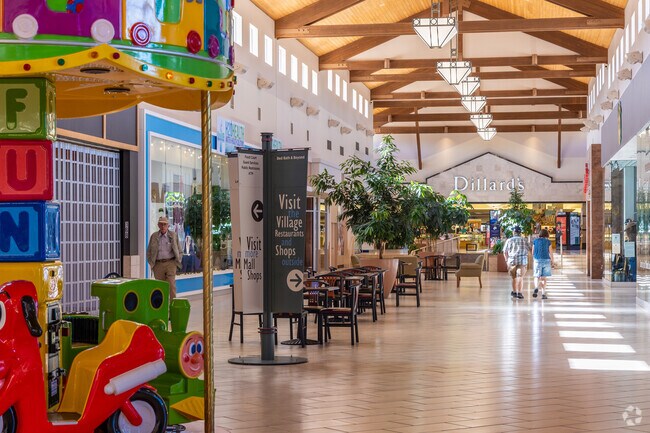 Pine Ridge Marketplace is an indoor mall with big department stores and specialty shops.