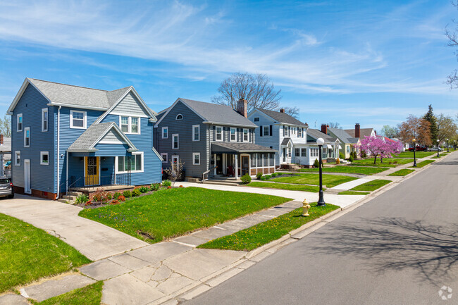 The Frances Slocum neighborhood features quiet, sidewalk lined streets.