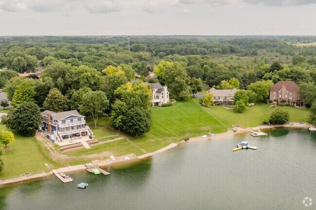 The properties often feature large lots of an acre or more in West Palm Beach.