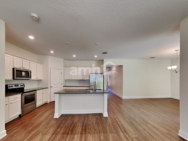 233 Crestrun Loop, Leesburg, FL 34748 - photo 4