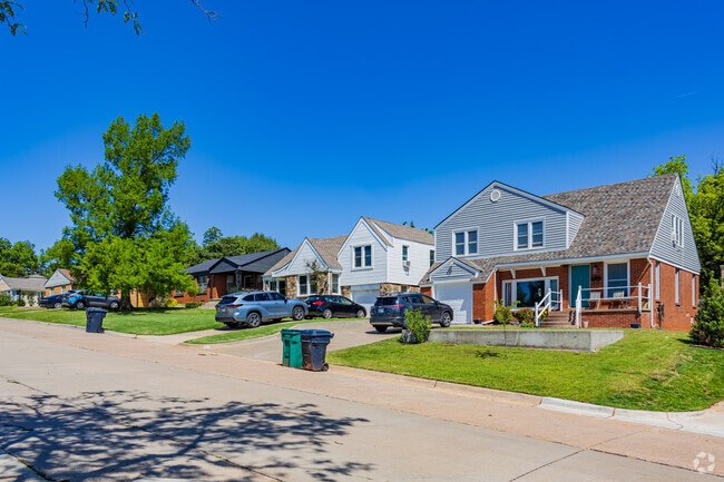 There is a wide array of architectural styles found in Douglas Edgemere.