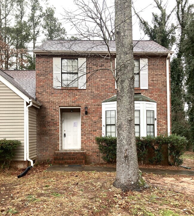 27 Ninety Two Plaza, Griffin, GA 30223