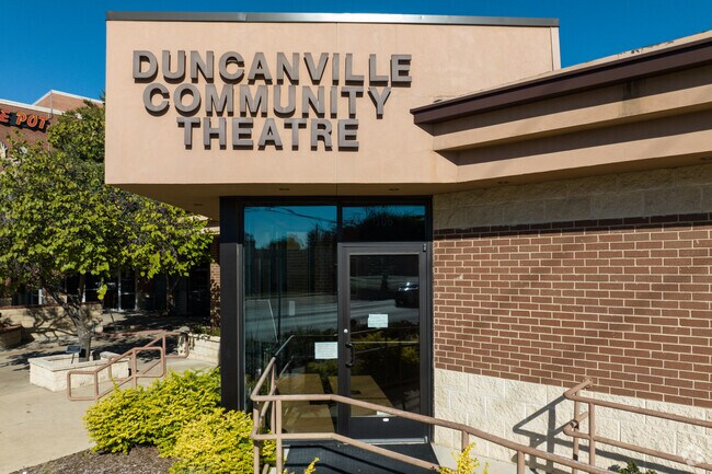 The Duncanville Community Theatre gives locals an opportunity to take to the stage.