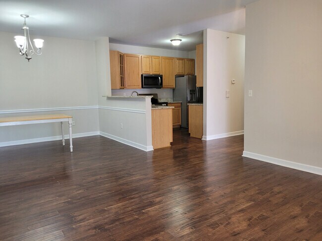 9809 Hyde Glen Ct, Charlotte, NC 28262 - photo 6