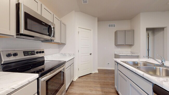 20318 W 194th Terrace, Spring Hill, KS 66083 - photo 4