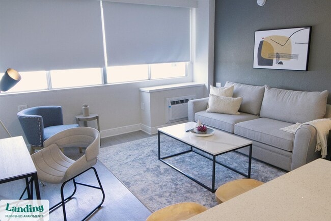 305 Dr M L K Jr St S unit 1107, Saint Petersburg, FL 33705 - photo 2